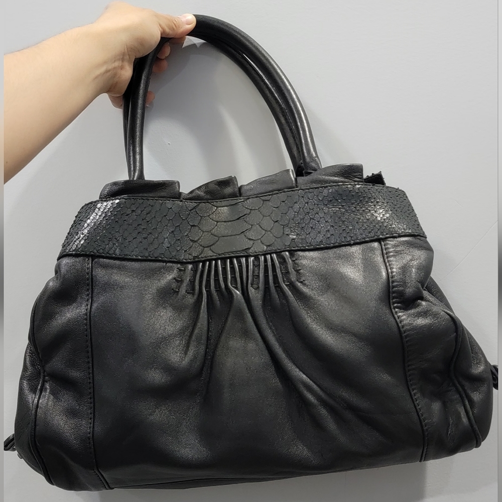 Donald J pliner black leather. Snake leather